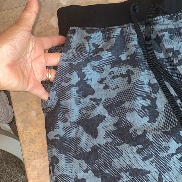 Perry Ellis Black and Gray Camo Athletic Shorts - Picture 2 of 10